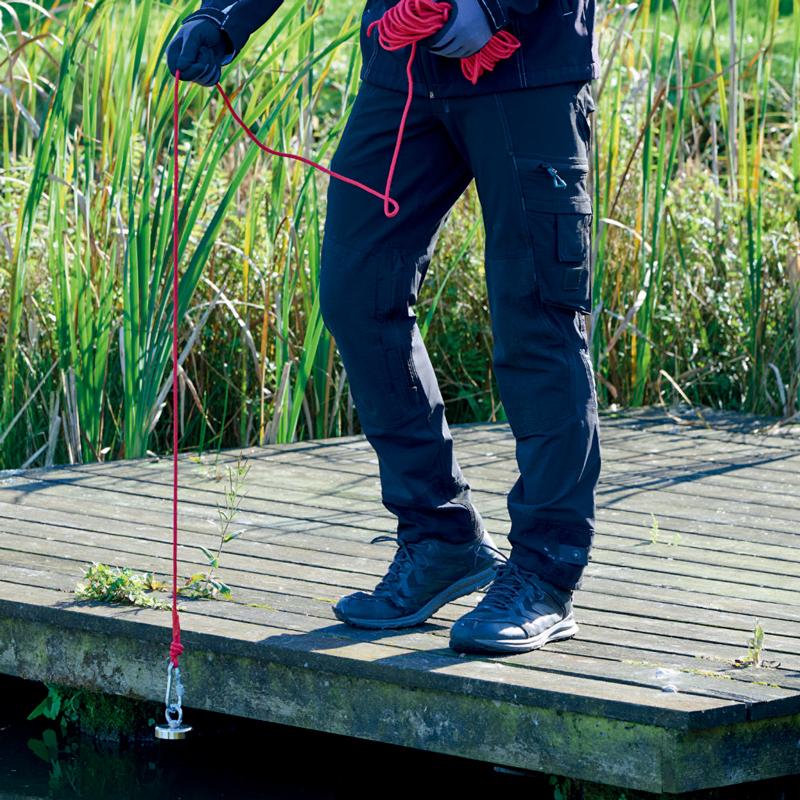 D60 打捞磁铁应用场景 2